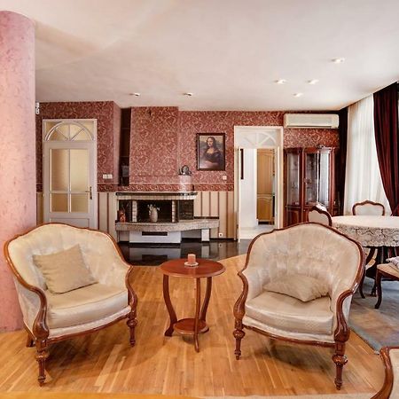 صوفيا Aristocratic, Elegant, Designer Top Central Apartment المظهر الخارجي الصورة