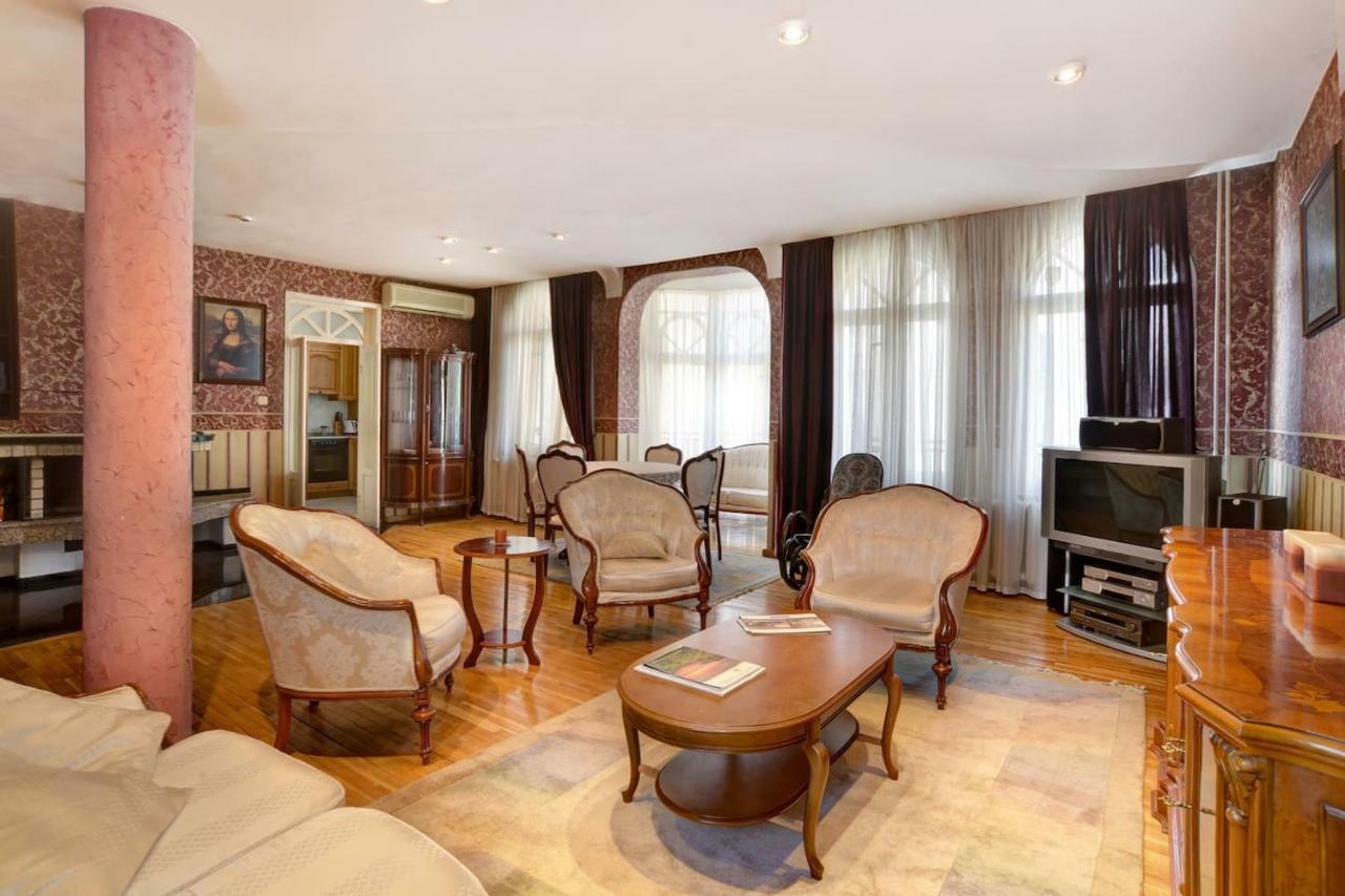صوفيا Aristocratic, Elegant, Designer Top Central Apartment المظهر الخارجي الصورة