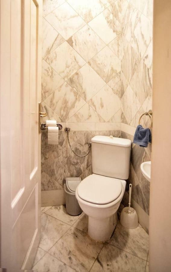 صوفيا Aristocratic, Elegant, Designer Top Central Apartment المظهر الخارجي الصورة