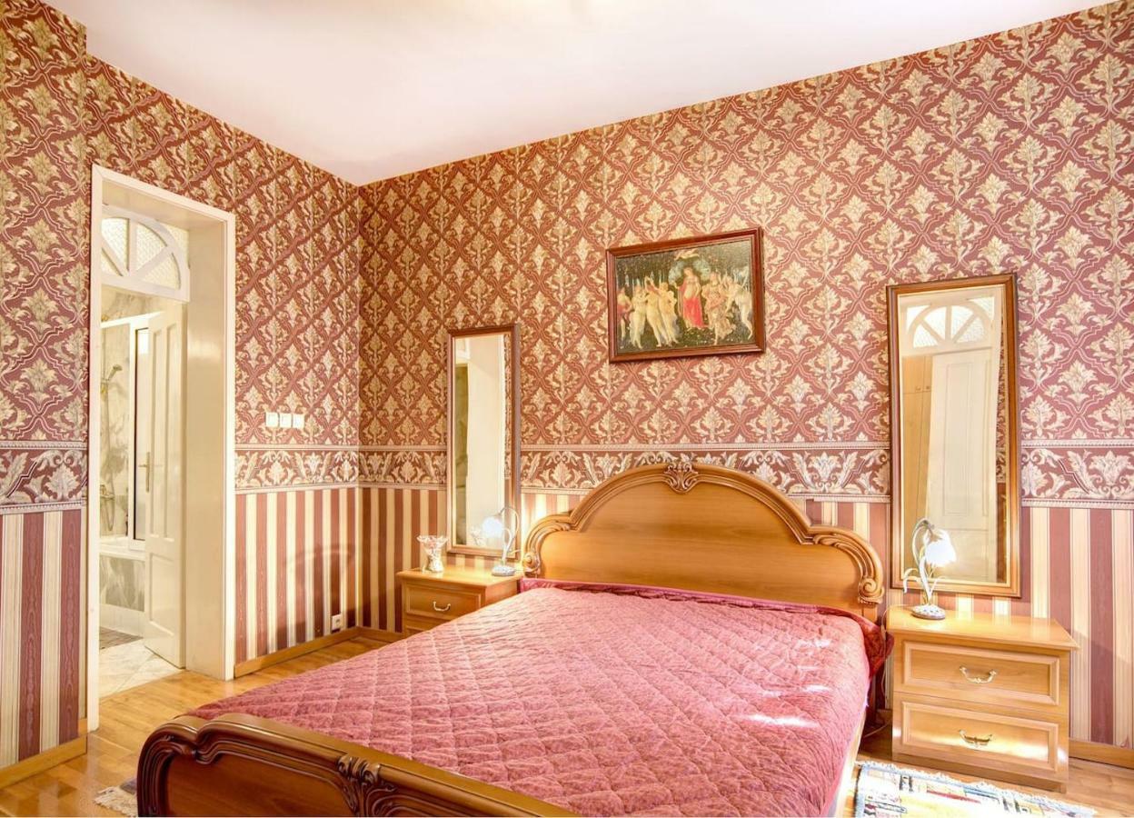 صوفيا Aristocratic, Elegant, Designer Top Central Apartment المظهر الخارجي الصورة