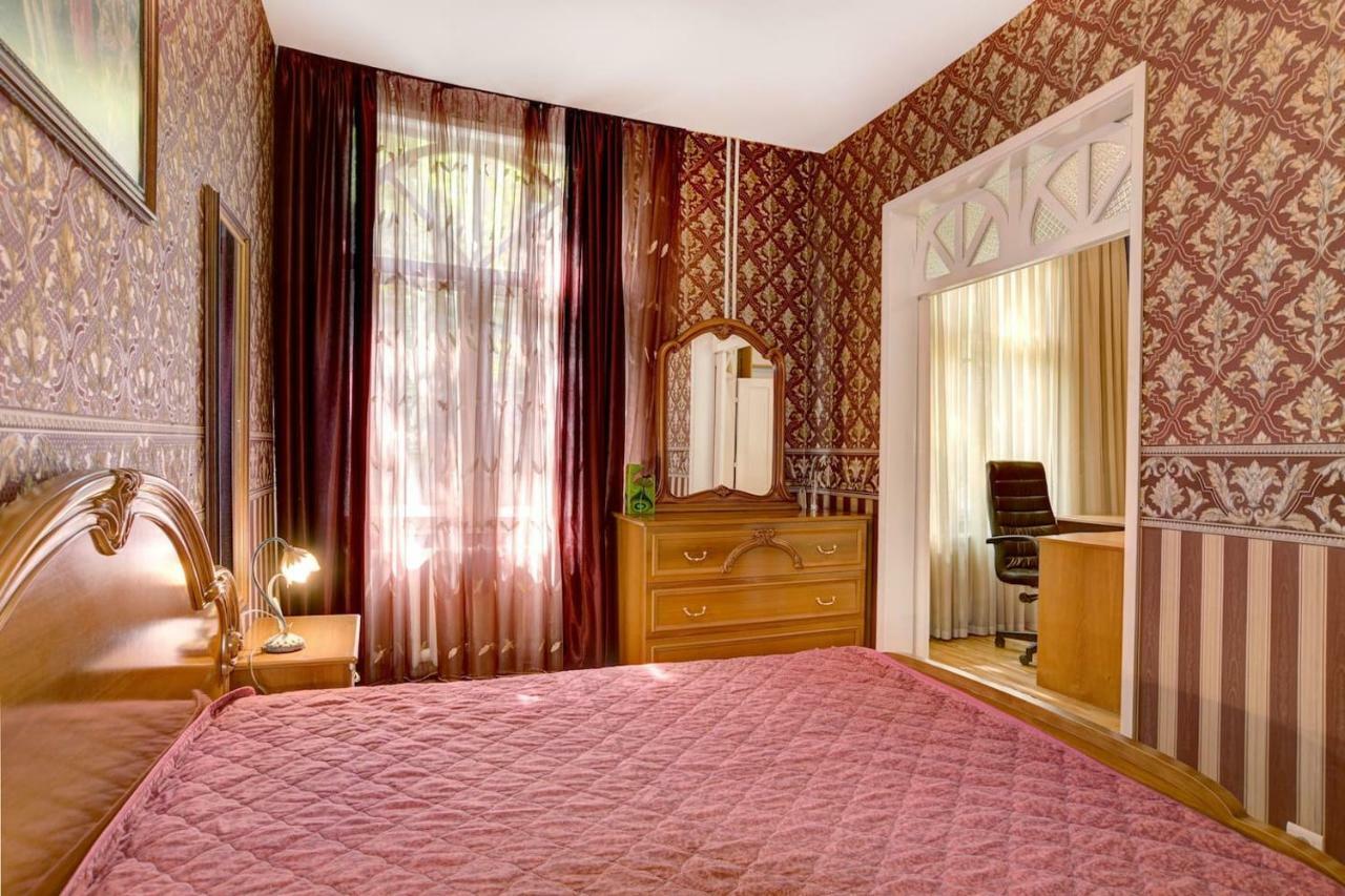 صوفيا Aristocratic, Elegant, Designer Top Central Apartment المظهر الخارجي الصورة